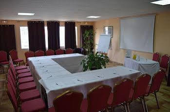 Confort Hotel Montgeron Esterno foto