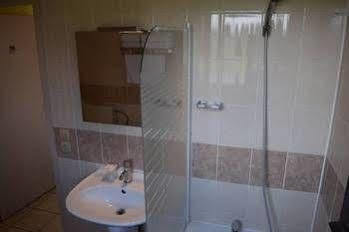 Confort Hotel Montgeron Esterno foto